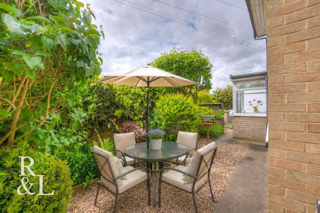 Property photo 2 of 41 Eh Patio.Png