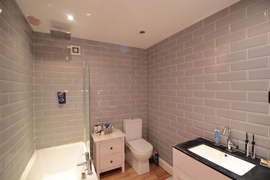 Property photo 3 of 6 Img_3253.Jpg