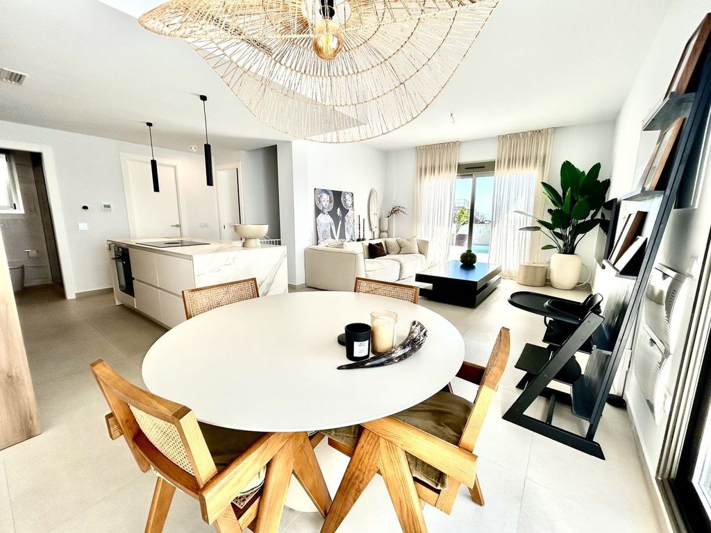 Property photo 3 of 45