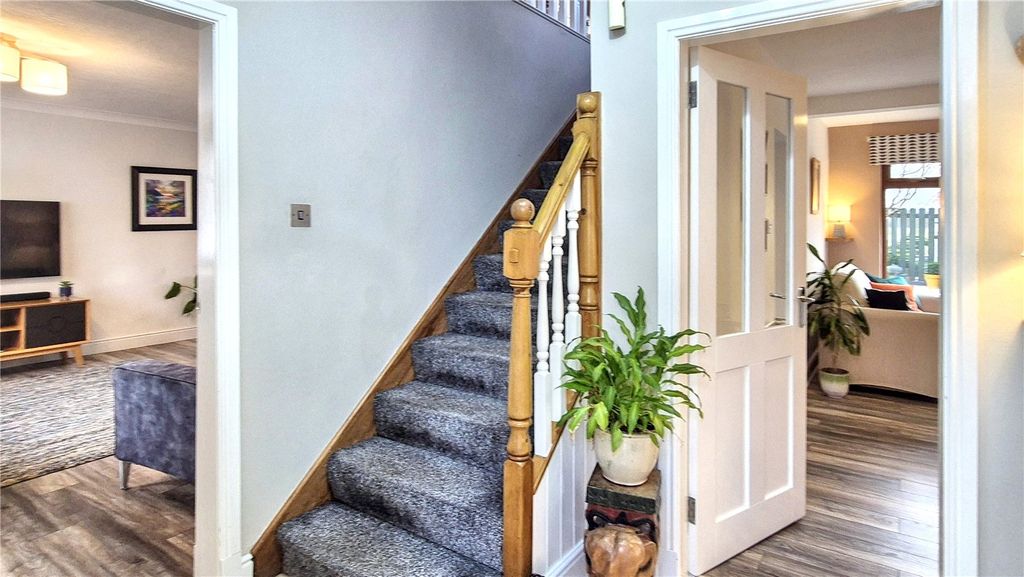 Property photo 2 of 23 Picture No. 19