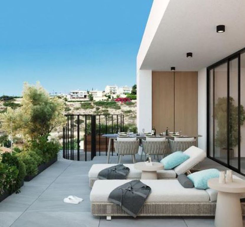 Property photo 3 of 11 Roof Terrace -...