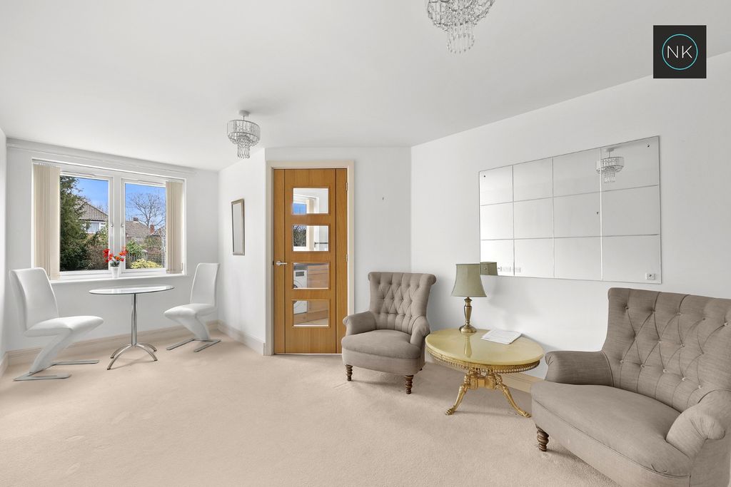 Property photo 2 of 20 4910994