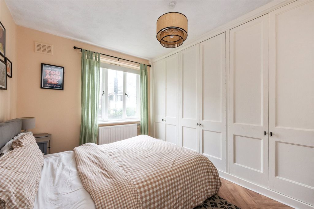 Property photo 3 of 12 Picture No. 14