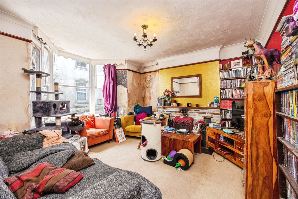 Property photo 2 of 18 Picture No. 02