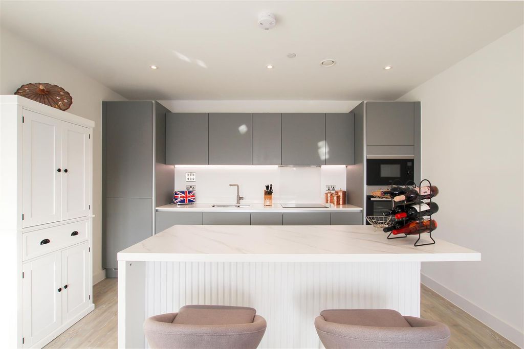 Property photo 3 of 17 Img_8648.Jpg