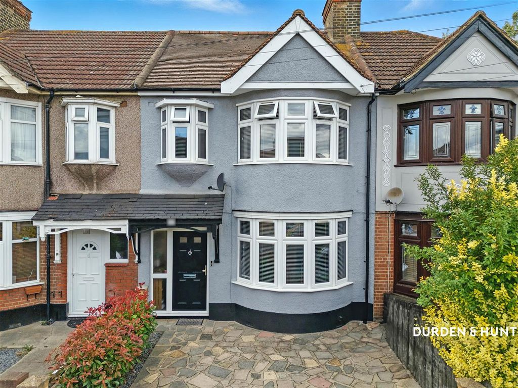 Property photo 1 of 17 Grosvenor Road