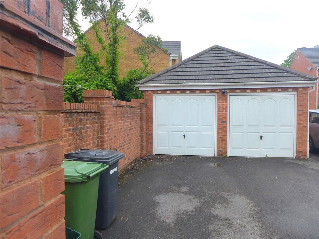 Property photo 2 of 29