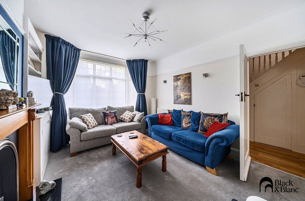 Property photo 3 of 21 Reception Room