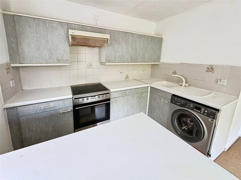 Property photo 3 of 8 Picture No. 17
