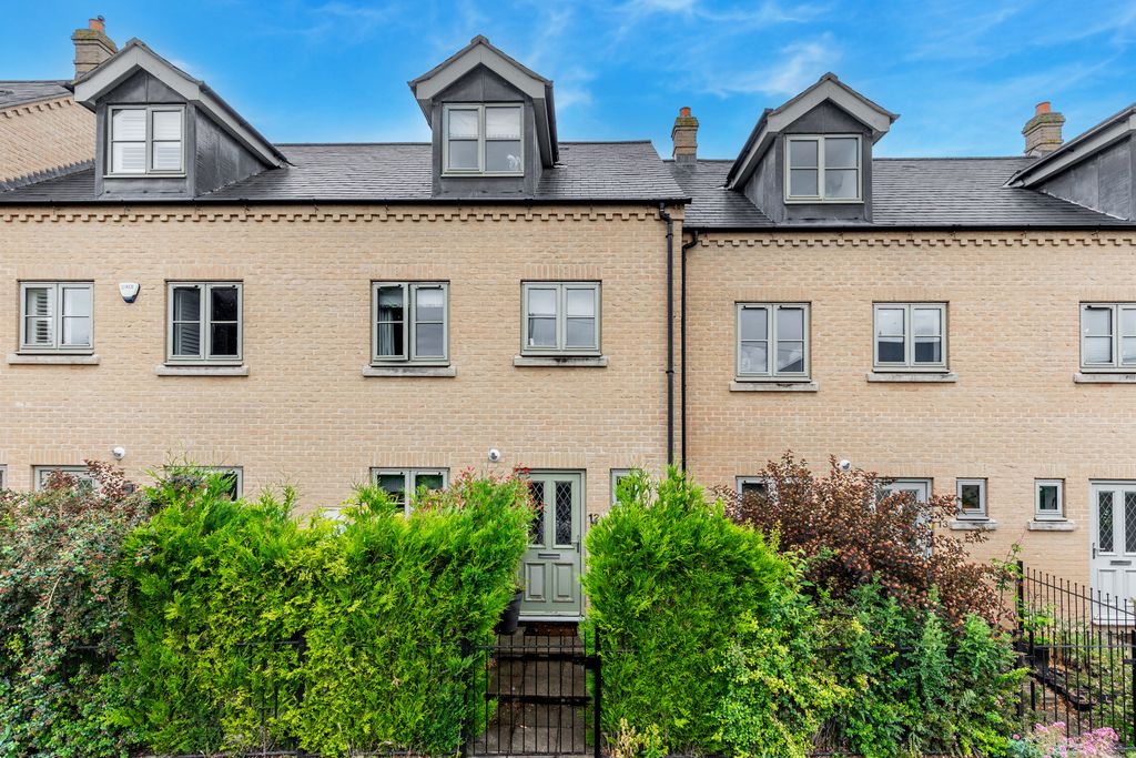Property photo 1 of 17 A9