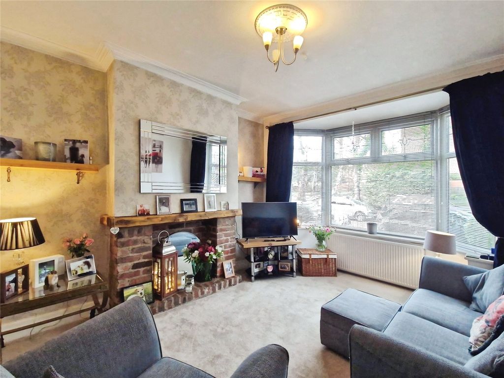 Property photo 2 of 21 Picture No. 01