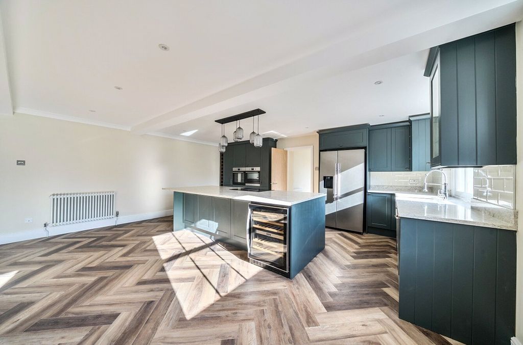 Property photo 1 of 20 Picture No. 25