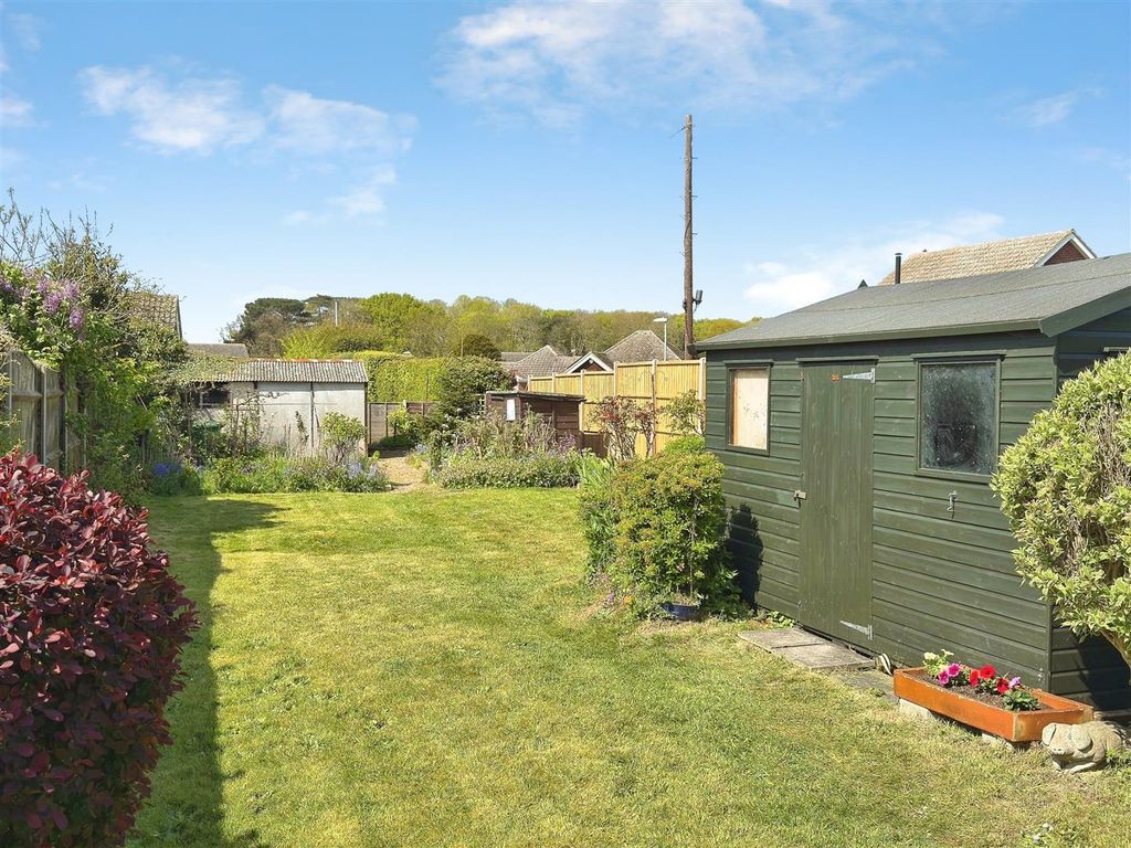 Property photo 2 of 19 Station Road (1).Jpg