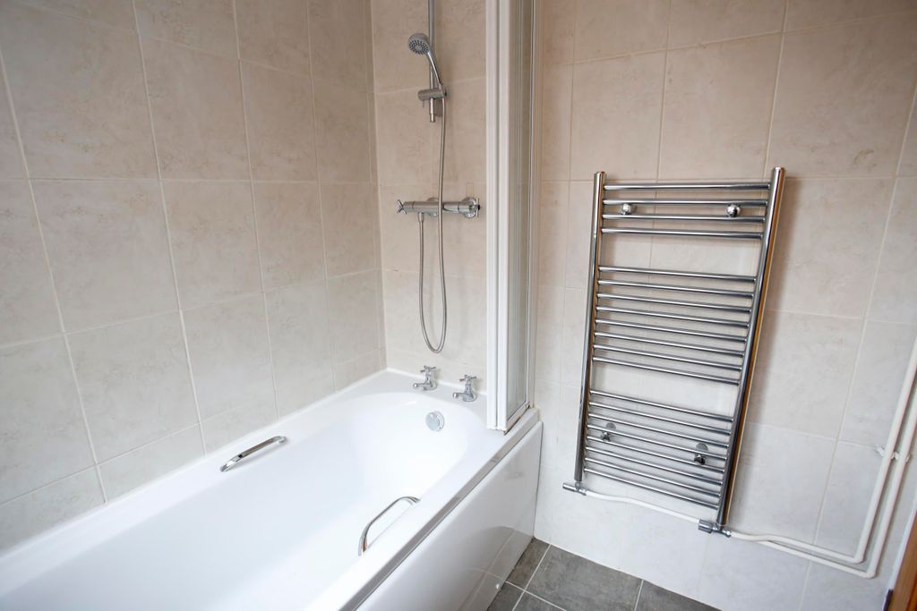 Property photo 3 of 6 Bathroom