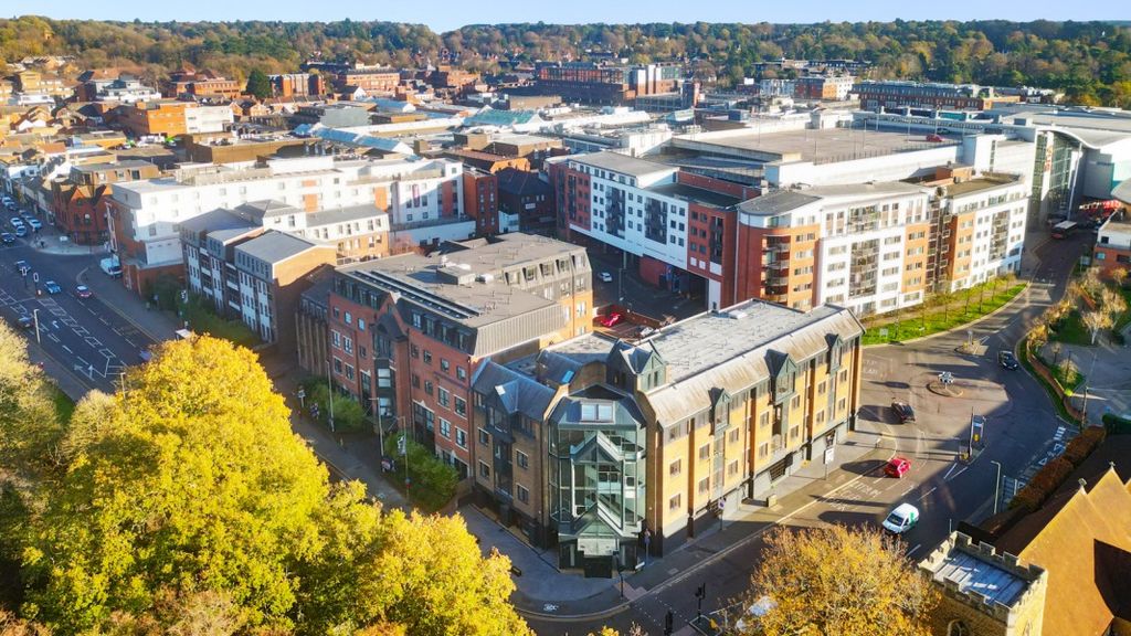 Property photo 1 of 9