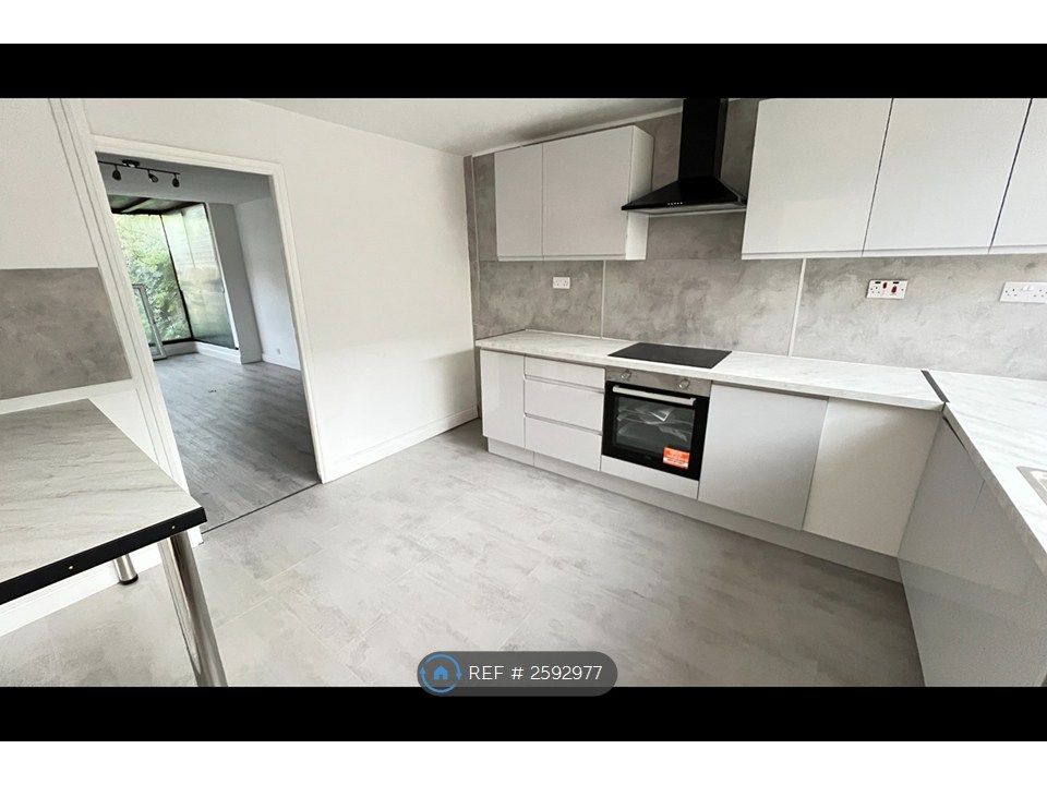Property photo 1 of 8 New Kitchen