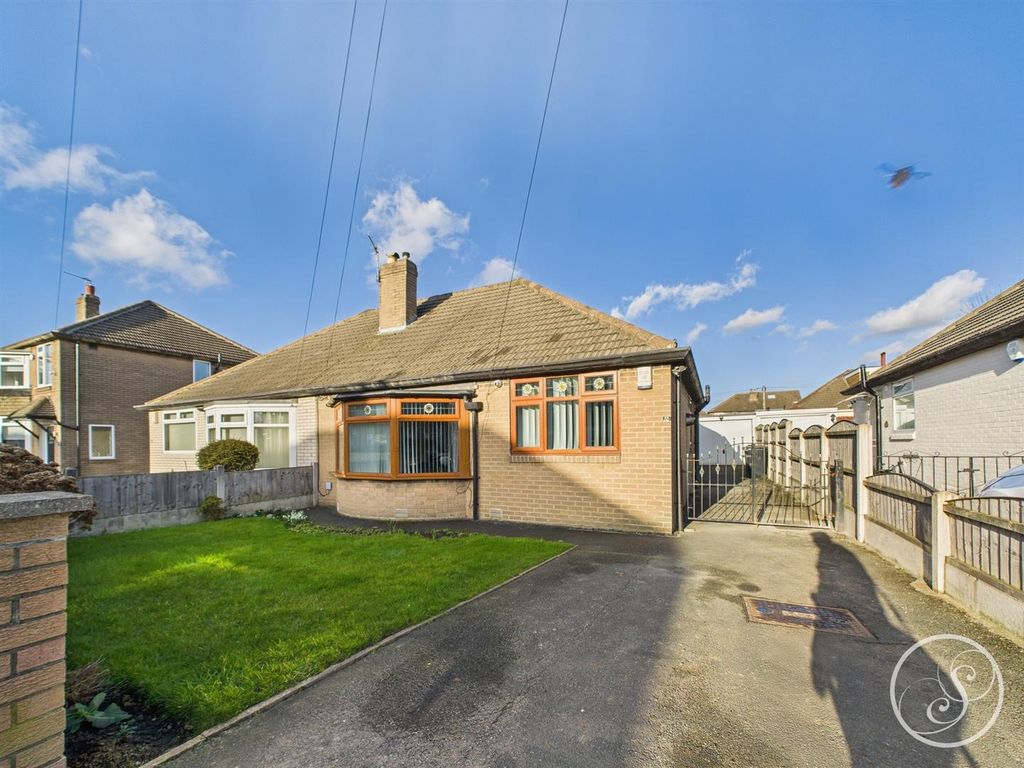 Property photo 1 of 16 External