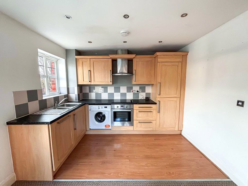 Property photo 2 of 7 Picture No. 19