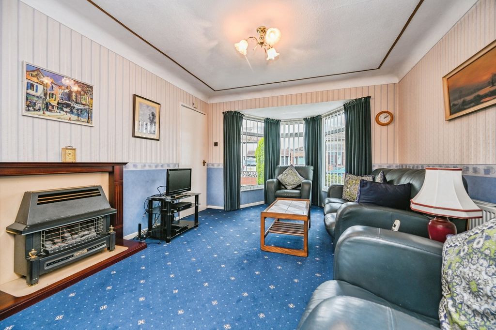 Property photo 3 of 19 Pbox-Img.Jpg