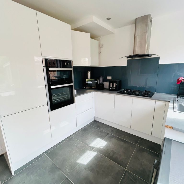 Property photo 2 of 16 Gallery