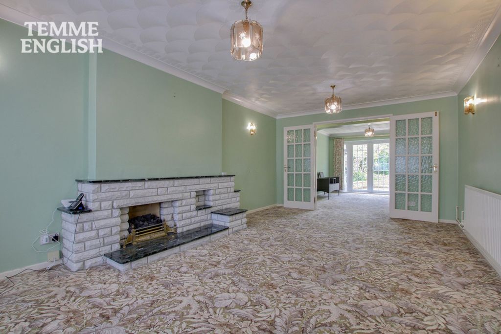 Property photo 2 of 40