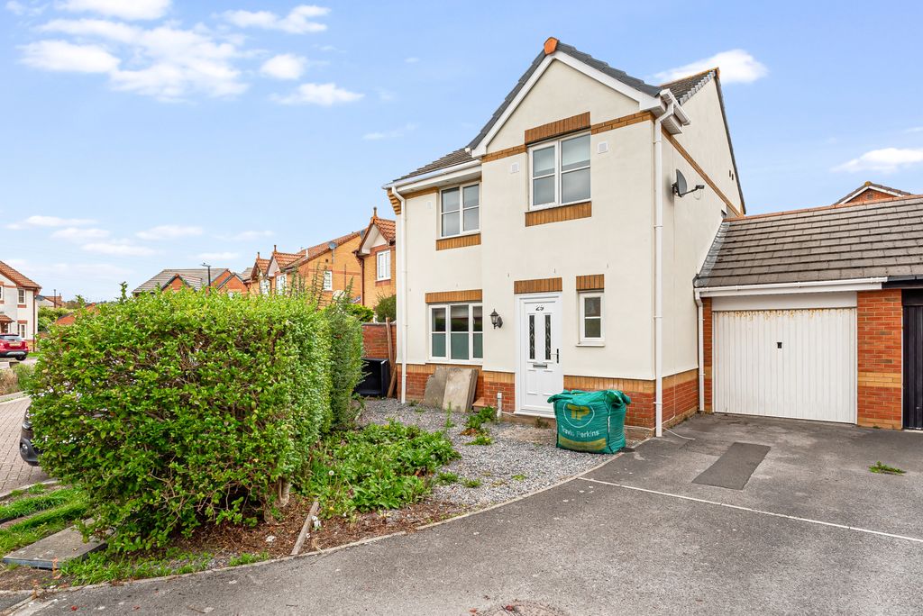 Property photo 1 of 18 3Â Bedroom Detached For Sale