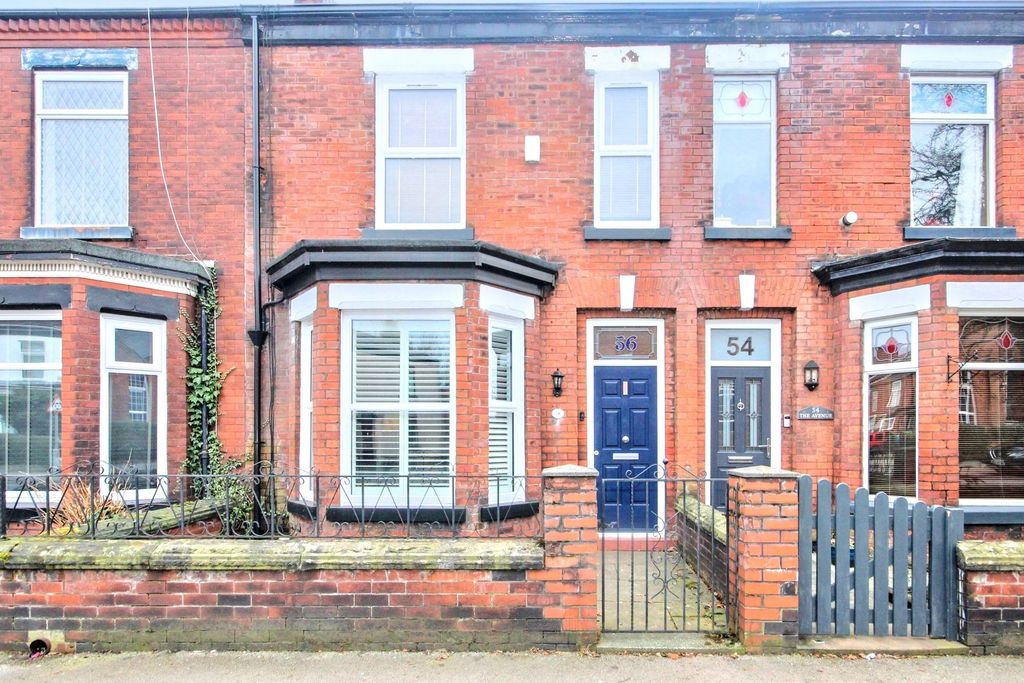Property photo 1 of 18