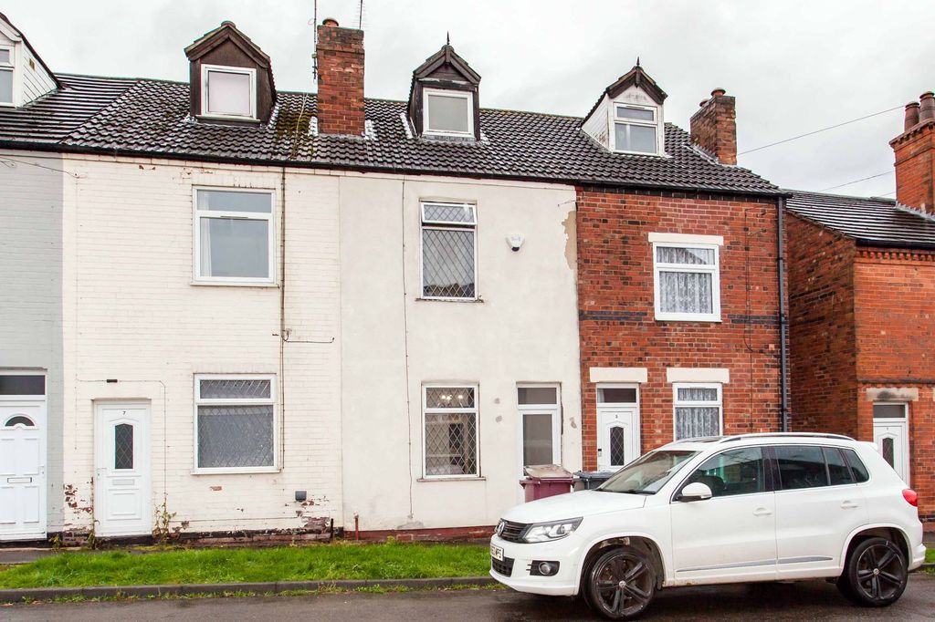 Property photo 1 of 12