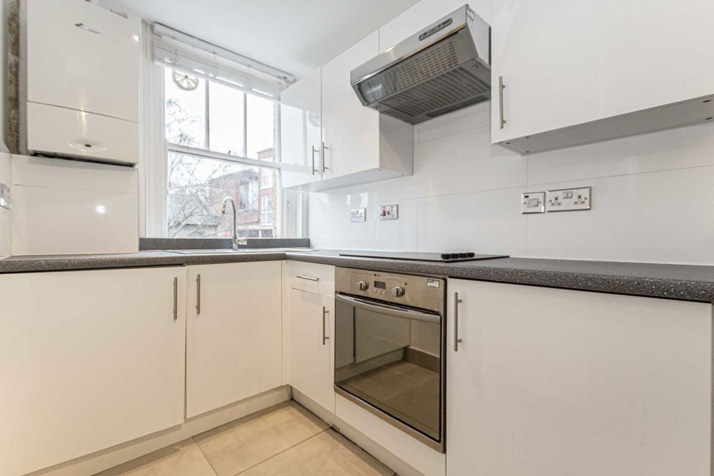 Property photo 3 of 4