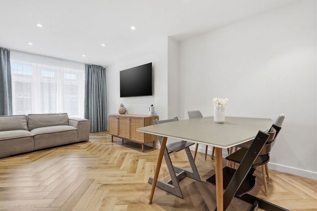 Property photo 2 of 15 Living Room