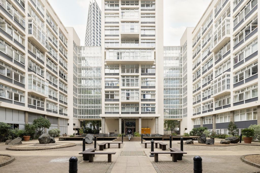 Property photo 3 of 9