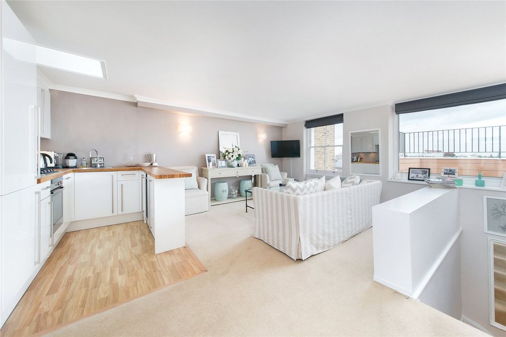 Property photo 1 of 10 Picture No. 05