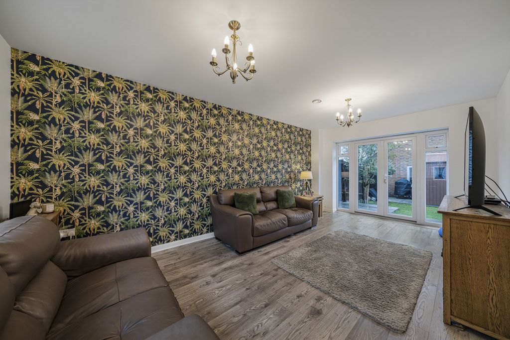 Property photo 2 of 29