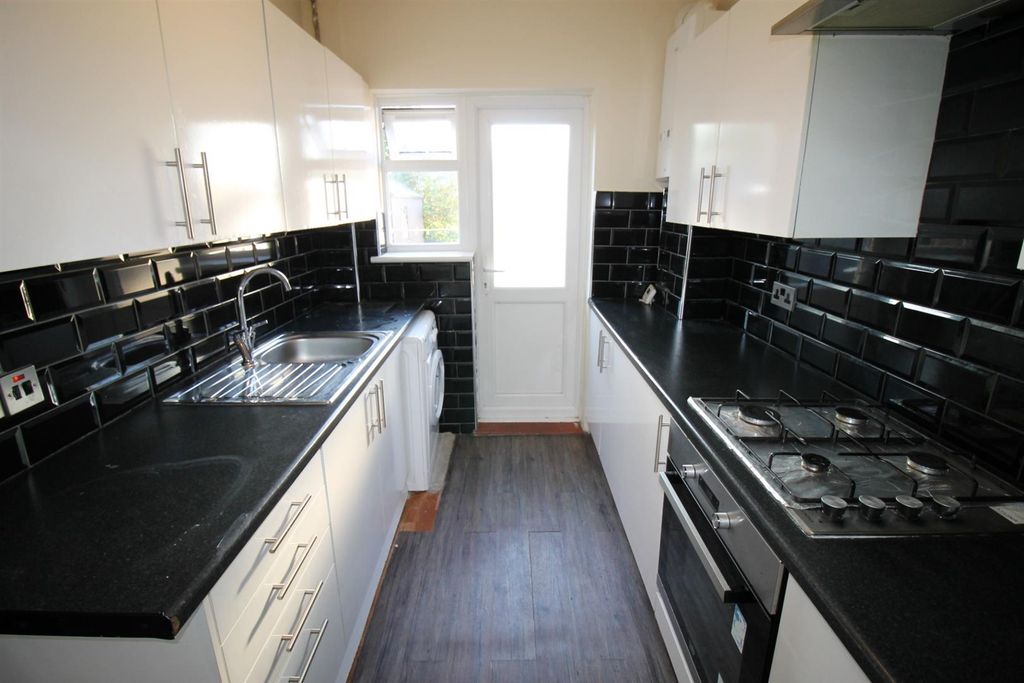 Property photo 3 of 9 N7Hnosam6Vlmlpc5Raocxjk54Ie.Jpg