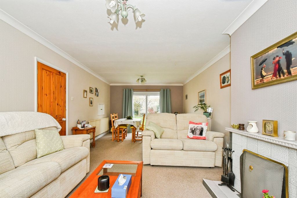 Property photo 2 of 22