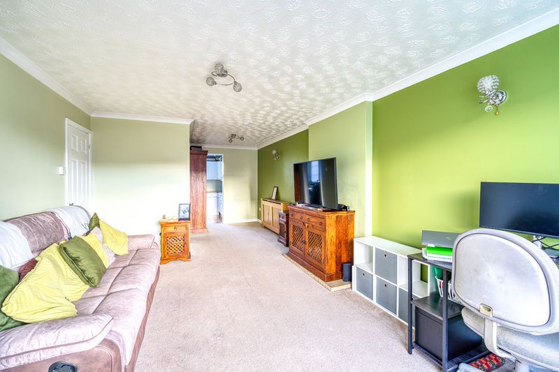 Property photo 2 of 16 Photo 16