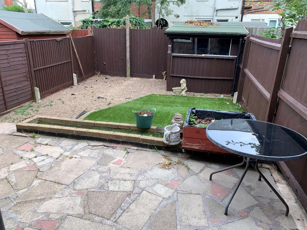 Property photo 2 of 8