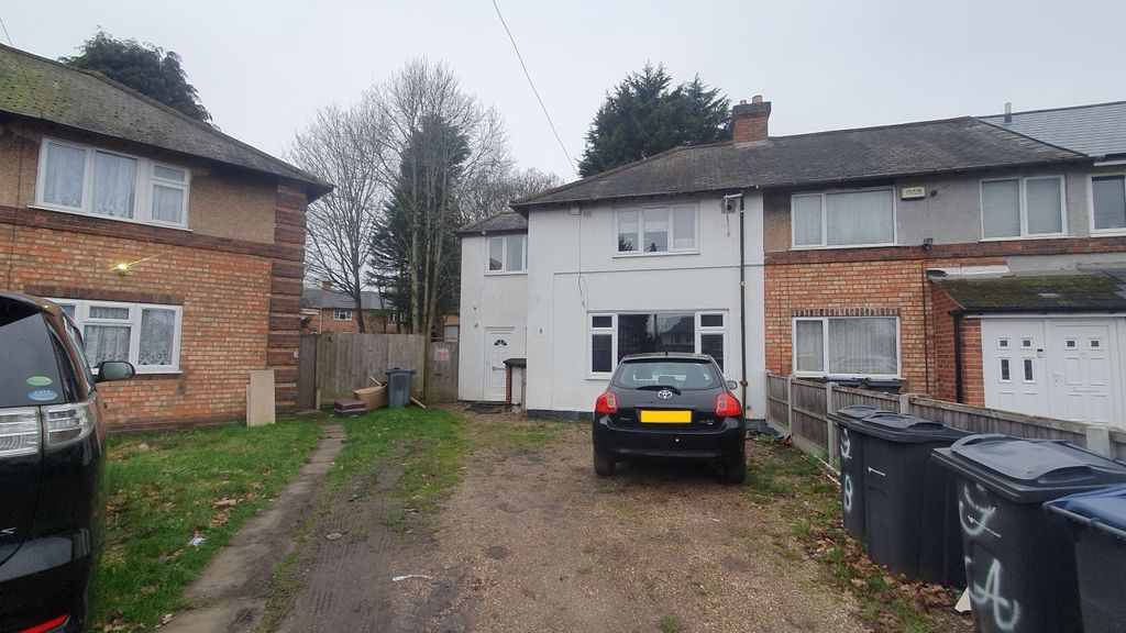 Property photo 2 of 25