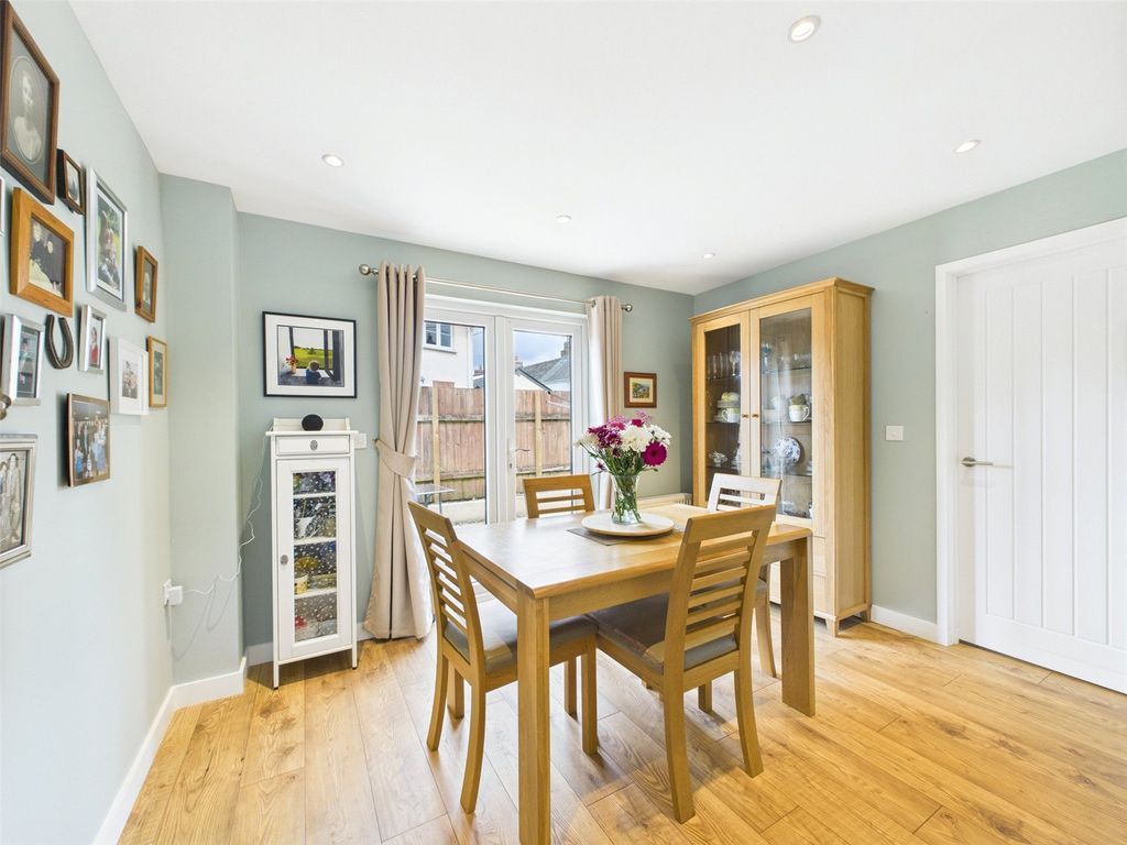 Property photo 3 of 12 Picture No. 04