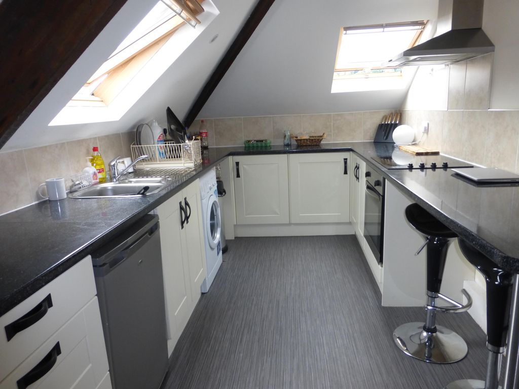 Property photo 3 of 4 Kitchen