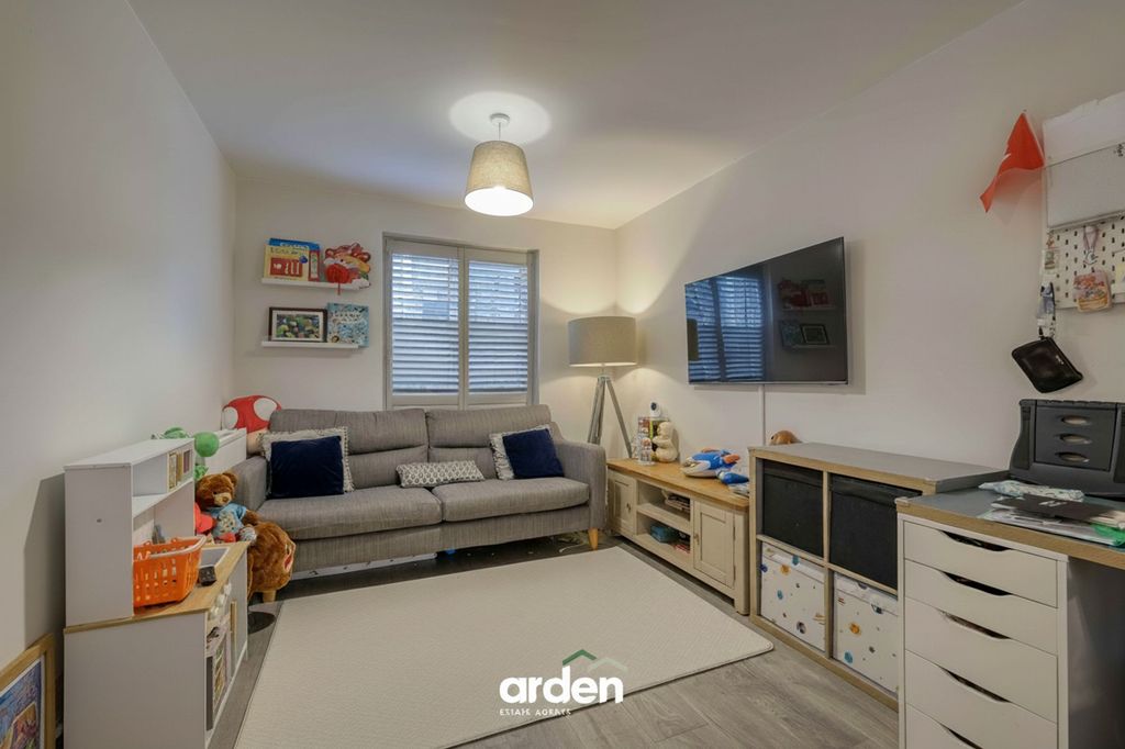 Property photo 3 of 14