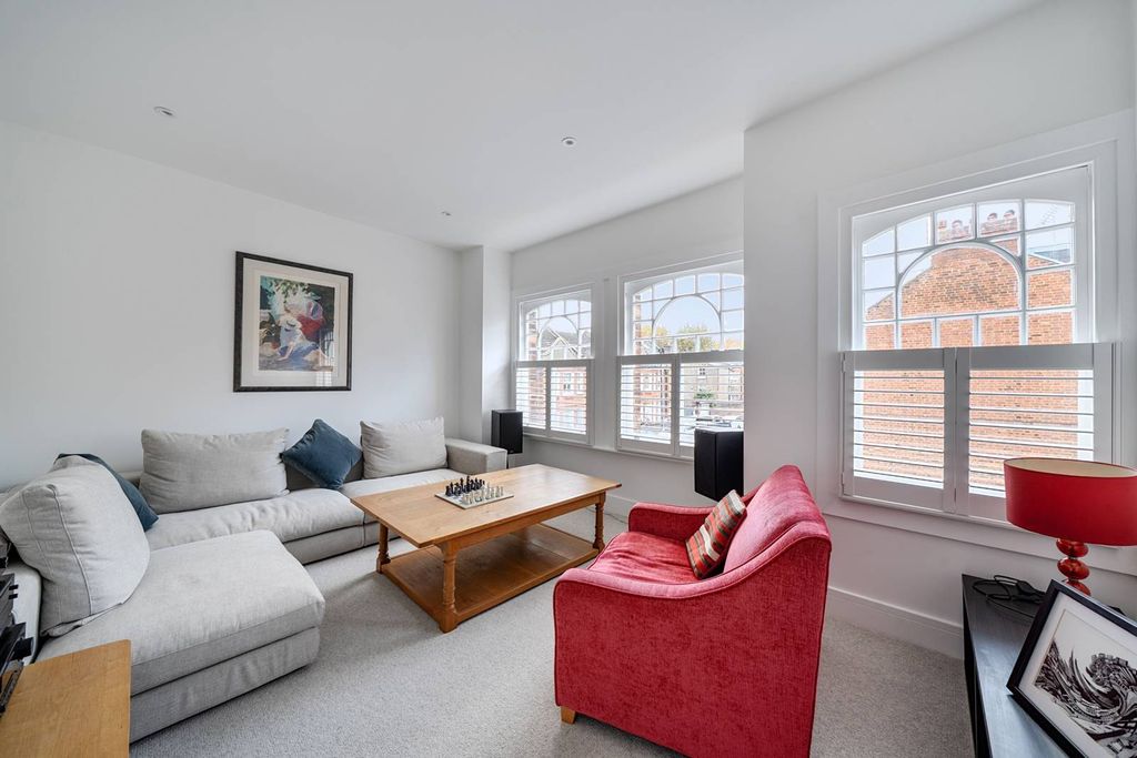 Property photo 1 of 20