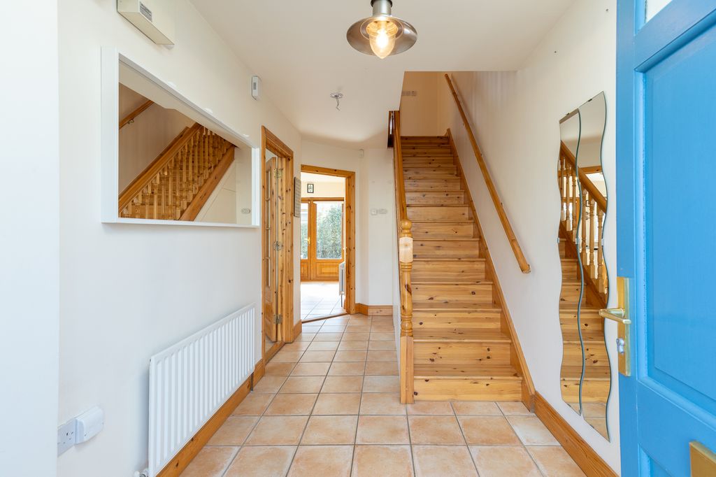Property photo 3 of 26