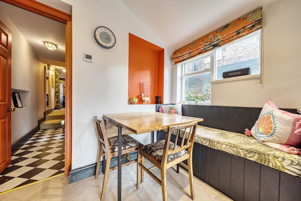 Property photo 3 of 29 Reception