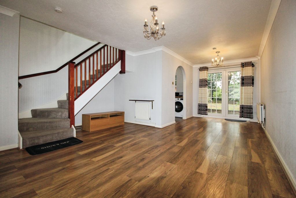 Property photo 3 of 18 Gallery