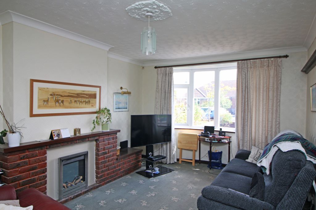 Property photo 2 of 18