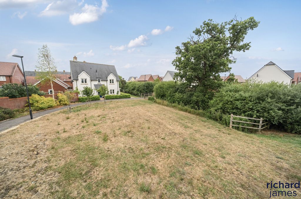 Property photo 2 of 17 d5B7d3B6E06A4221Ace5dc146492Dcf8