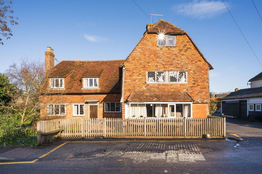 Property photo 1 of 36