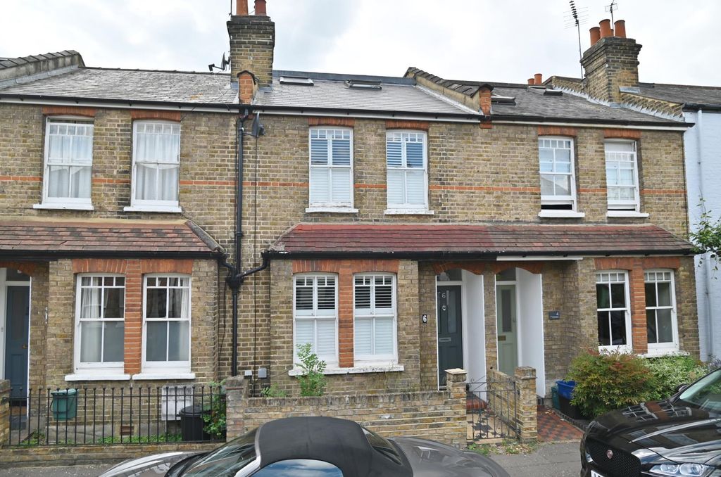 Property photo 1 of 11