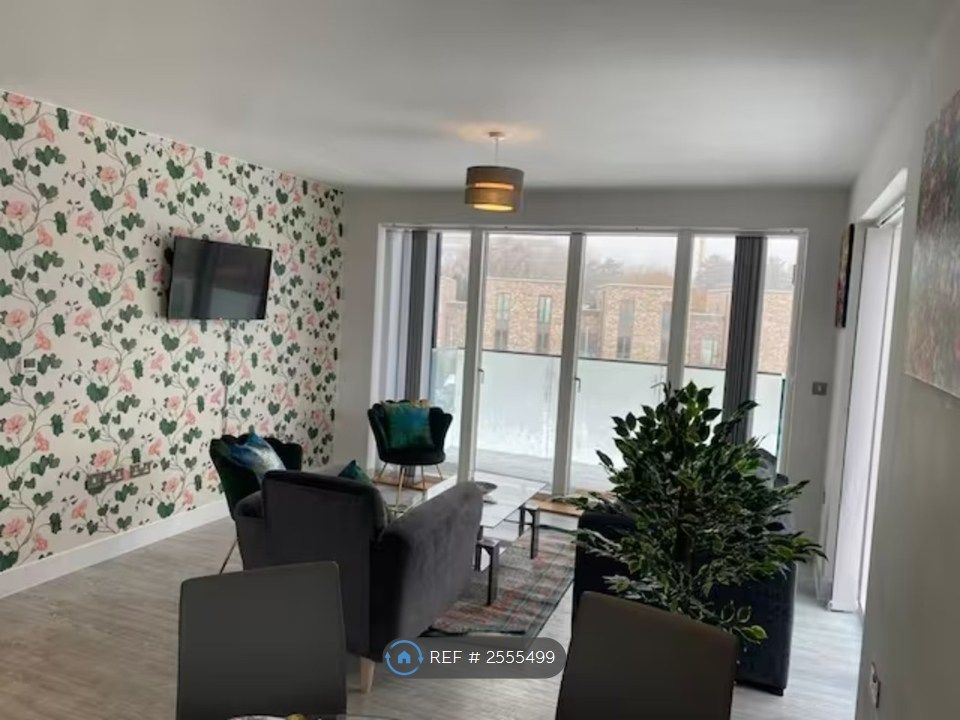 Property photo 2 of 35